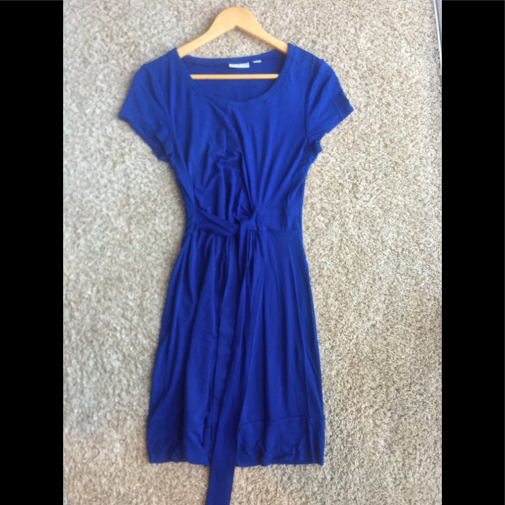 Comfy, casual side-tie scoop neck T-shirt dress